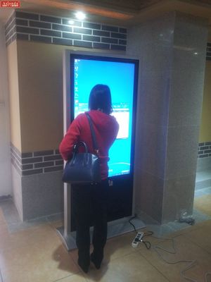 液晶廣告機四大常見故障與高效解決方案